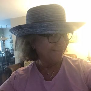 Meet your Posher, Donna